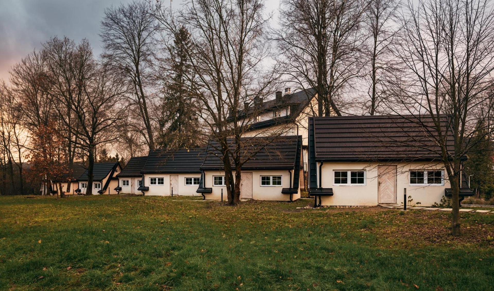 Country Club Zywiec Hotel Spa I Domki Caloroczne エクステリア 写真